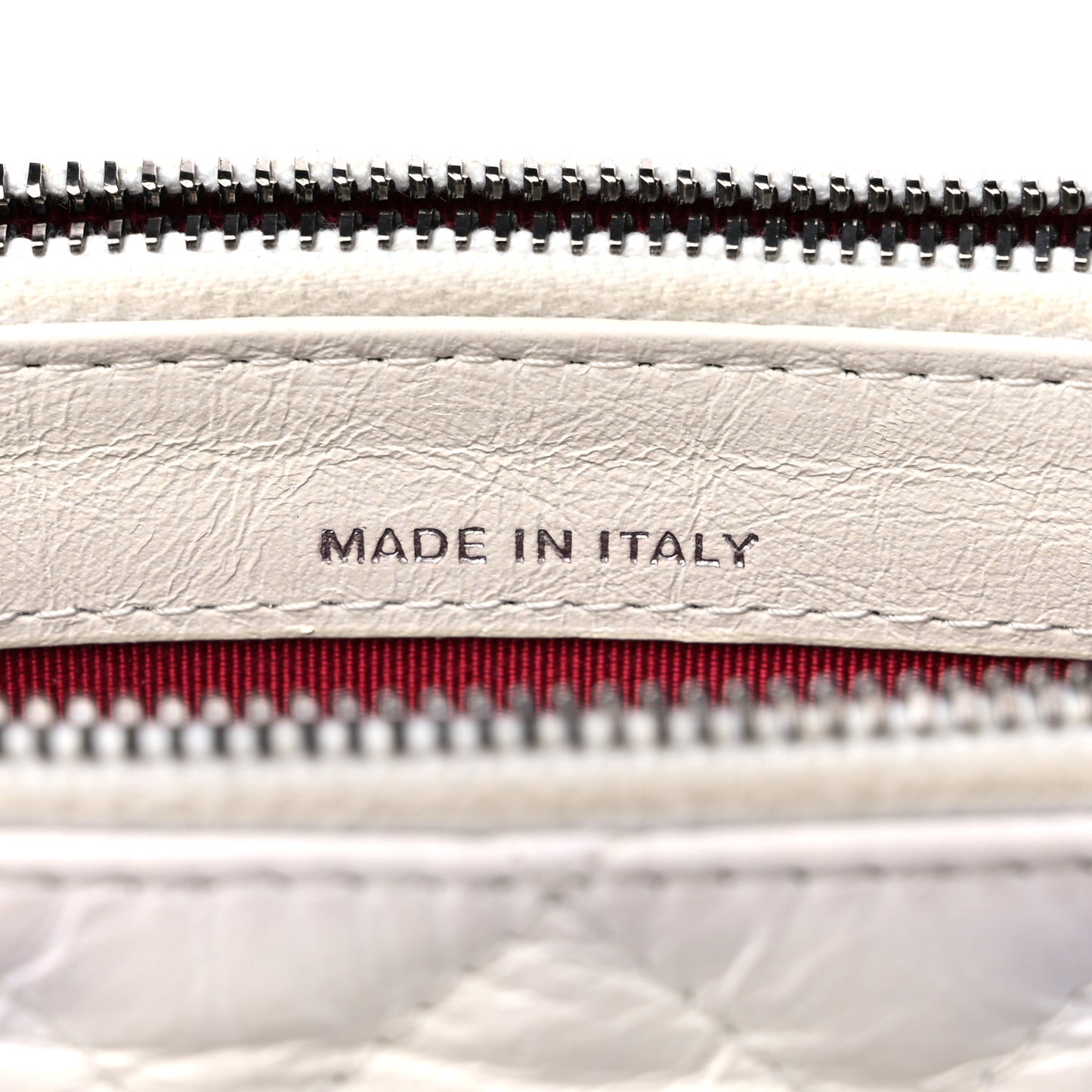 Aged Calfskin Quilted Small Gabrielle Clutch With Chain White Black