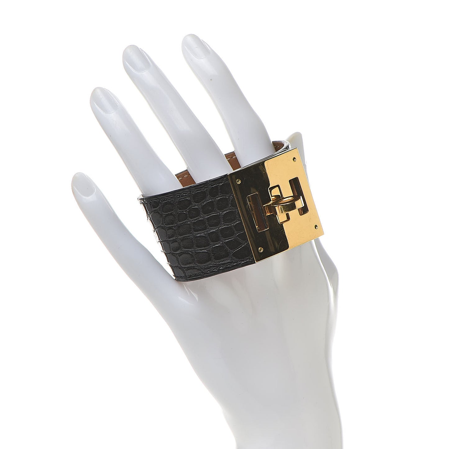 Matte Alligator Kelly Dog Cuff Black
