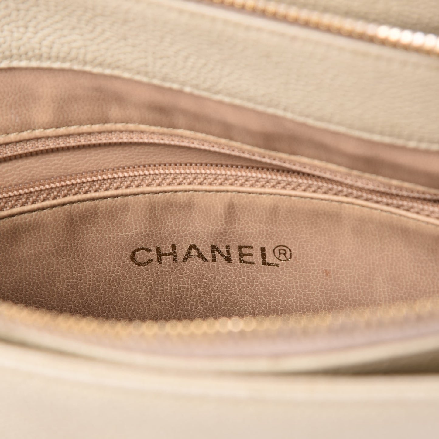Caviar CC Shoulder Bag Beige