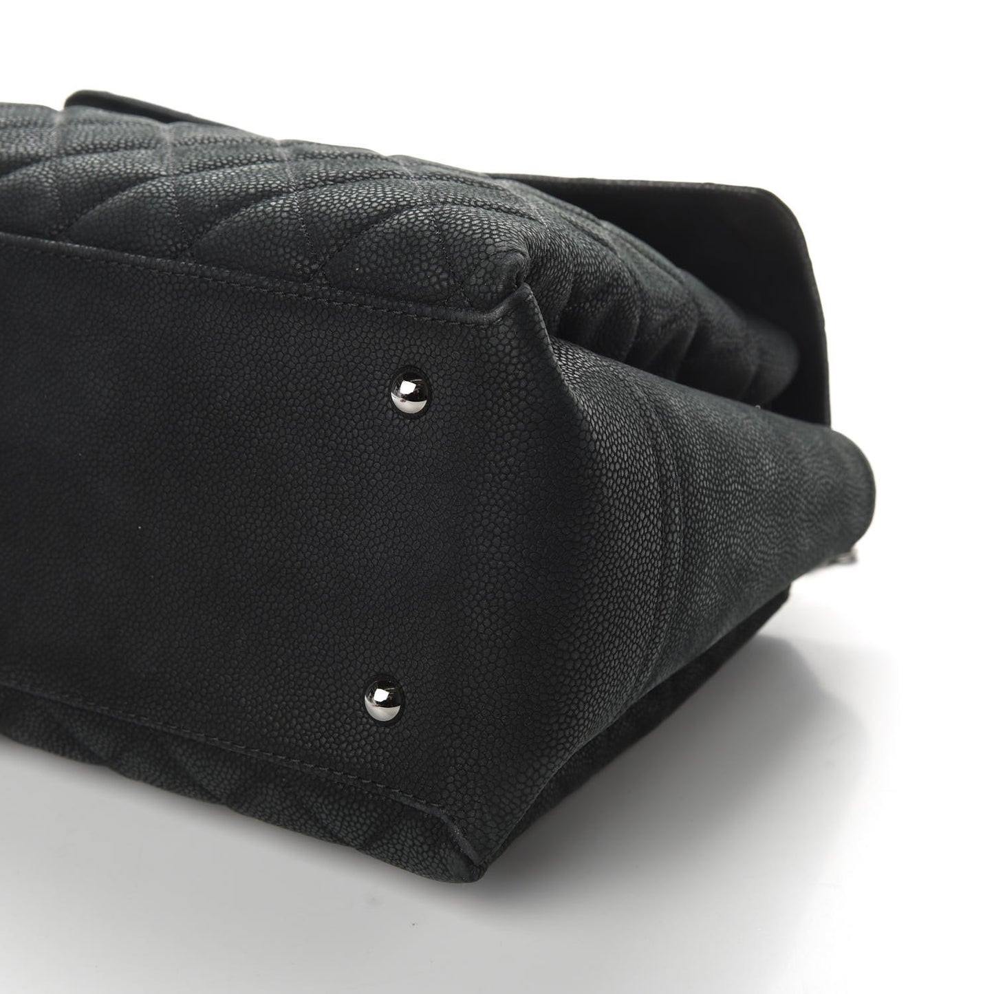 Iridescent Caviar Medium Lady Pearly Flap Black