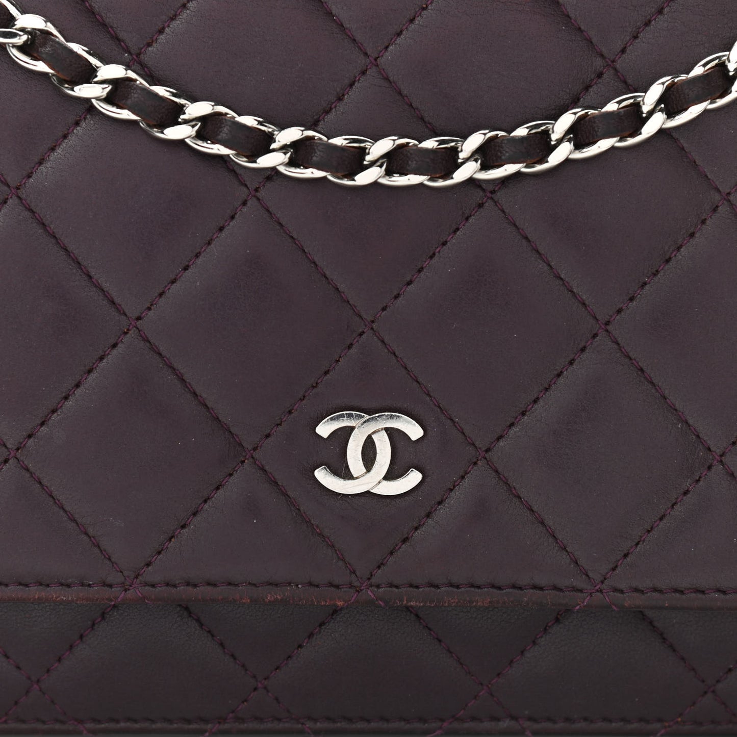 Lambskin Quilted Wallet On Chain WOC Burgundy