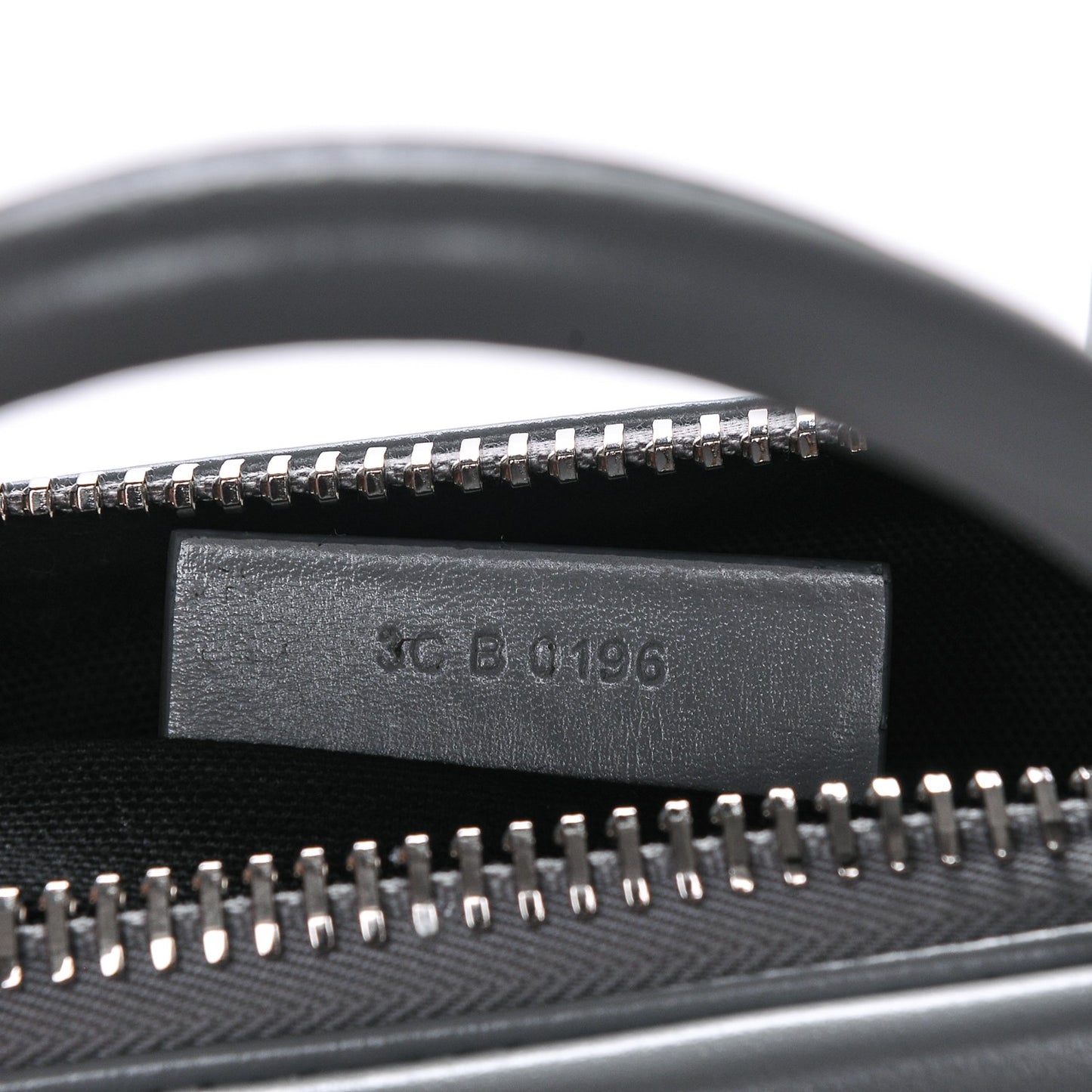 Shiny Lord Calfskin Small Antigona Pearl Grey