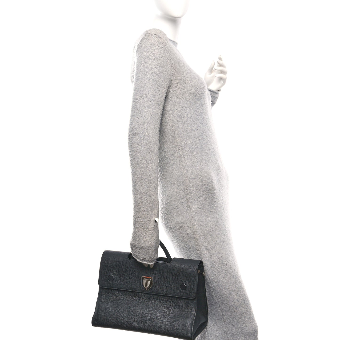 Grained Calfskin Large Diorever Flap Black