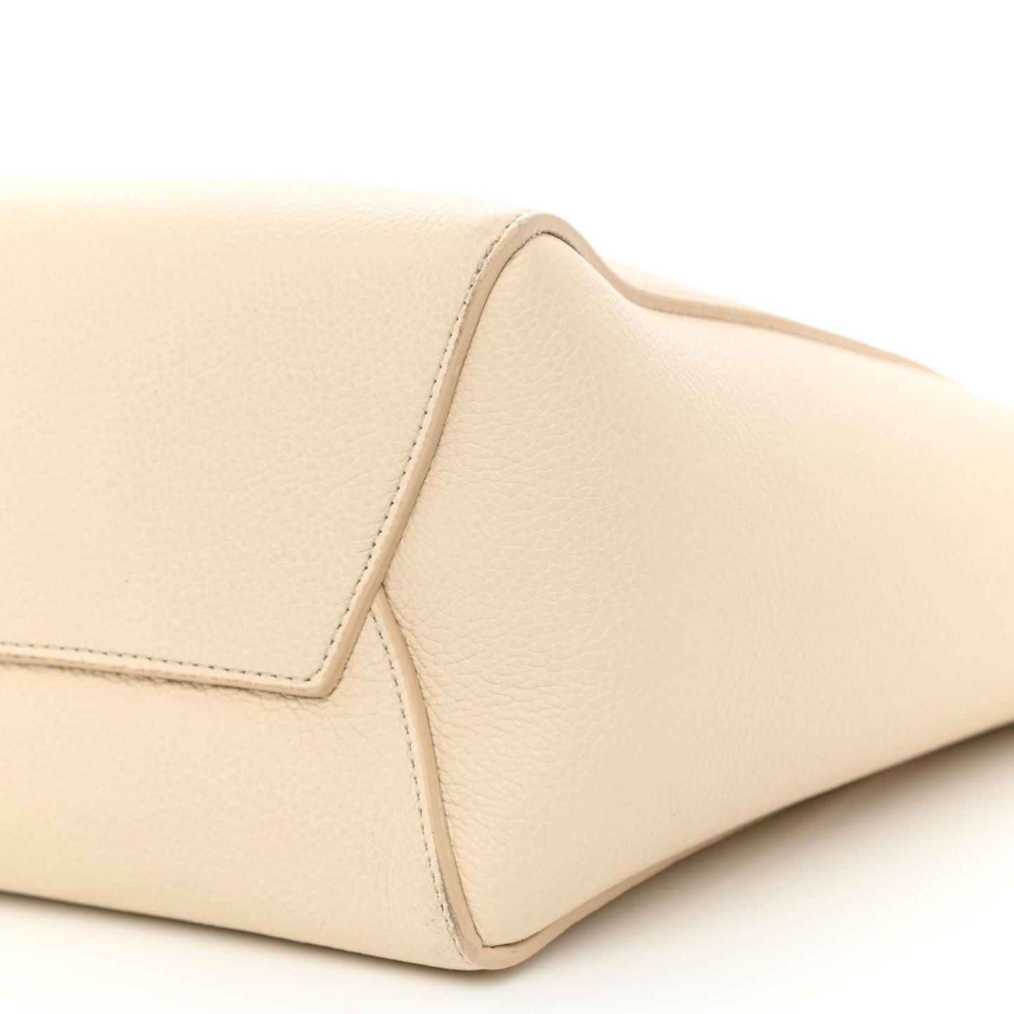 Soft Grained Calfskin Small Sangle Bucket Bag Vanilla