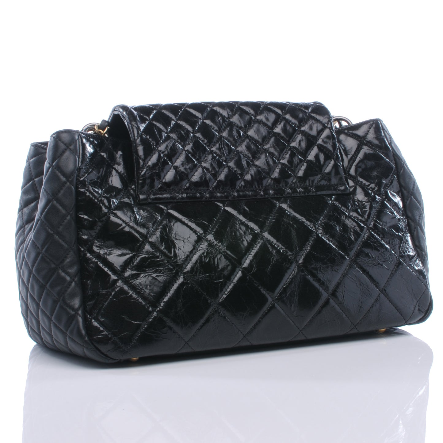 Glazed Crinkled Large East West Flap Black