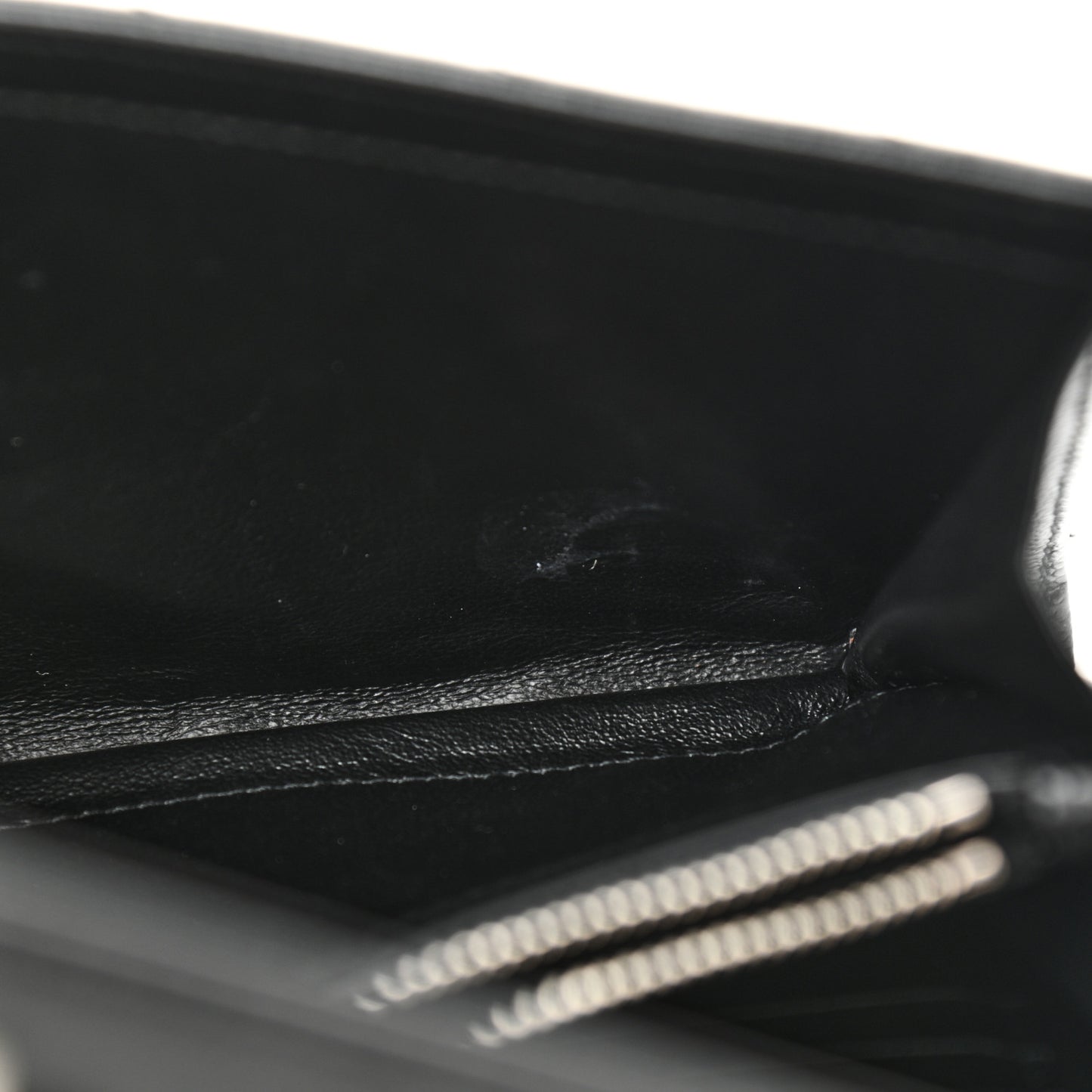 Grain De Poudre Matelasse Chevron Monogram Chain Wallet Black