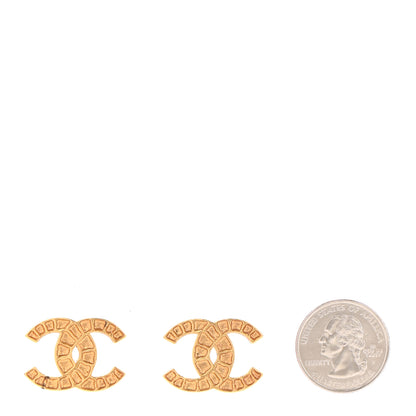Chanel Metal Along The Nile CC Earrings Gold 2 of 5