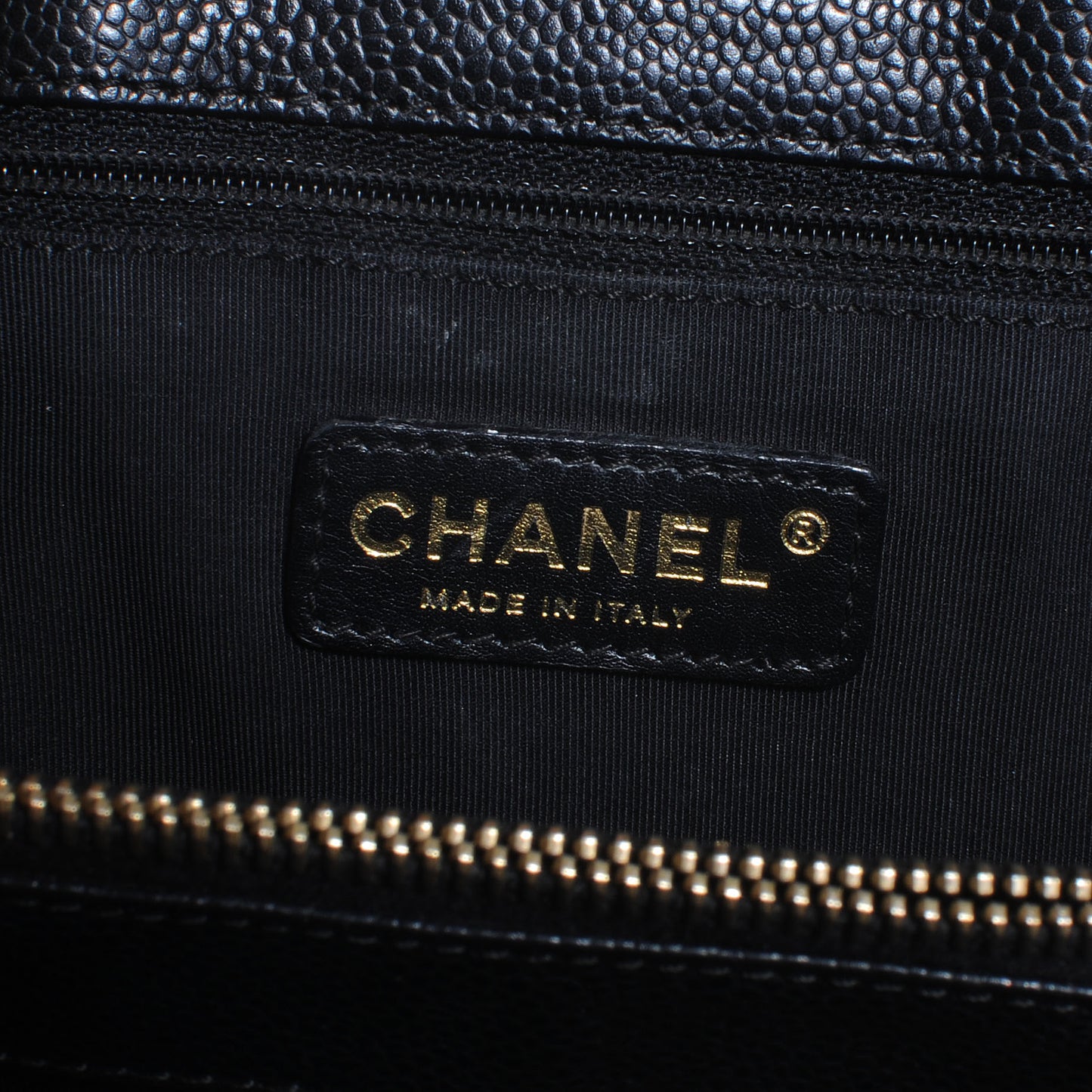 Caviar Grand Shopping Tote GST Black