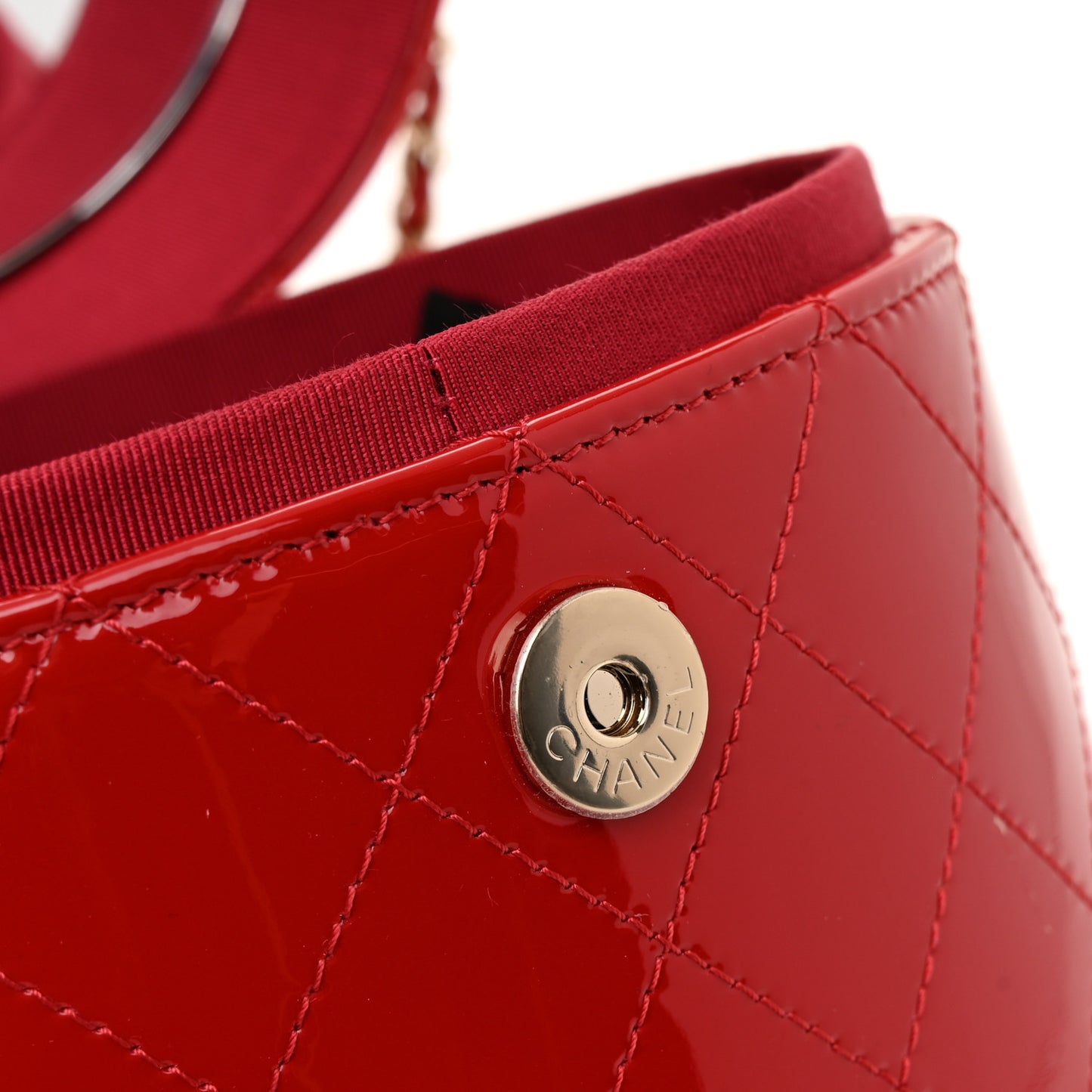 Patent Quilted Small Round Vanity With Chain Red