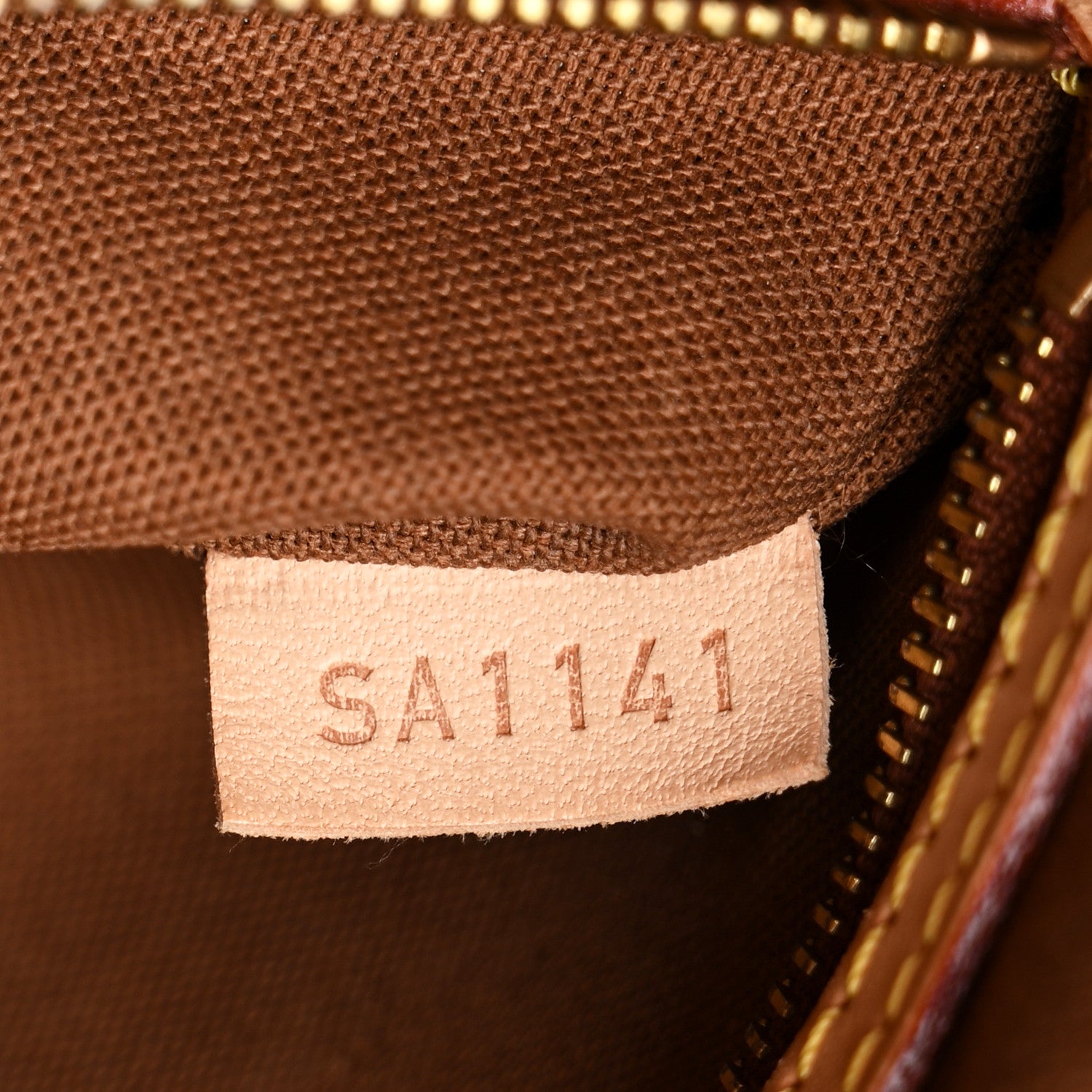 Louis Vuitton Monogram Batignolles Horizontal 13 of 21
