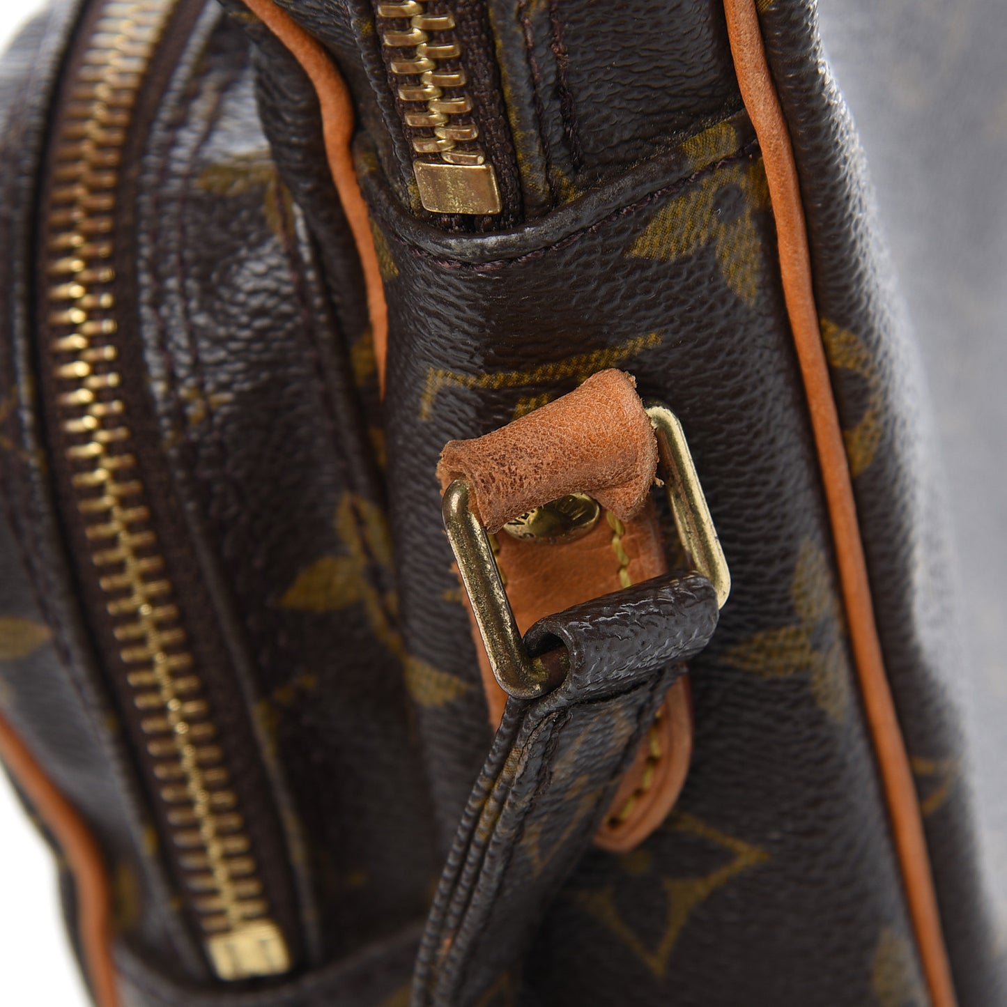 Monogram Amazone