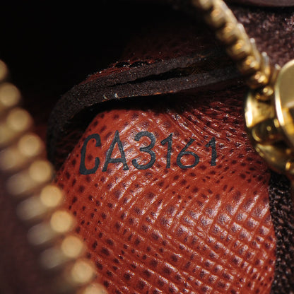 Louis Vuitton Monogram Key Pouch 7 of 8