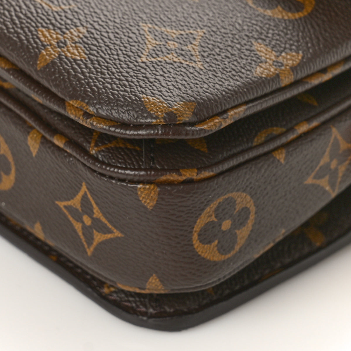 Louis Vuitton Monogram Pochette Metis East West 8 of 10