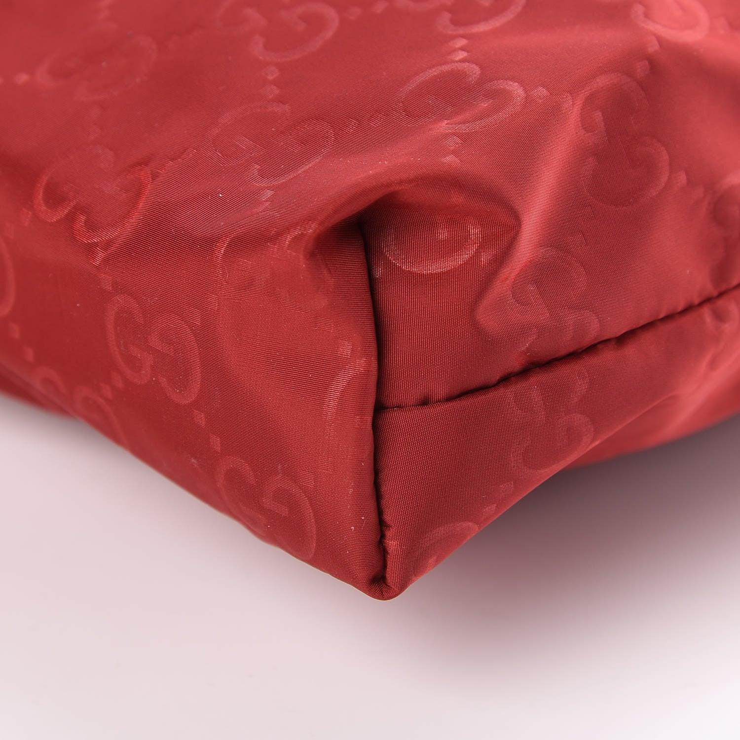 Gucci Nylon Monogram Dollar Calfskin Flat Messenger Bag Vibrant Red 10 of 10