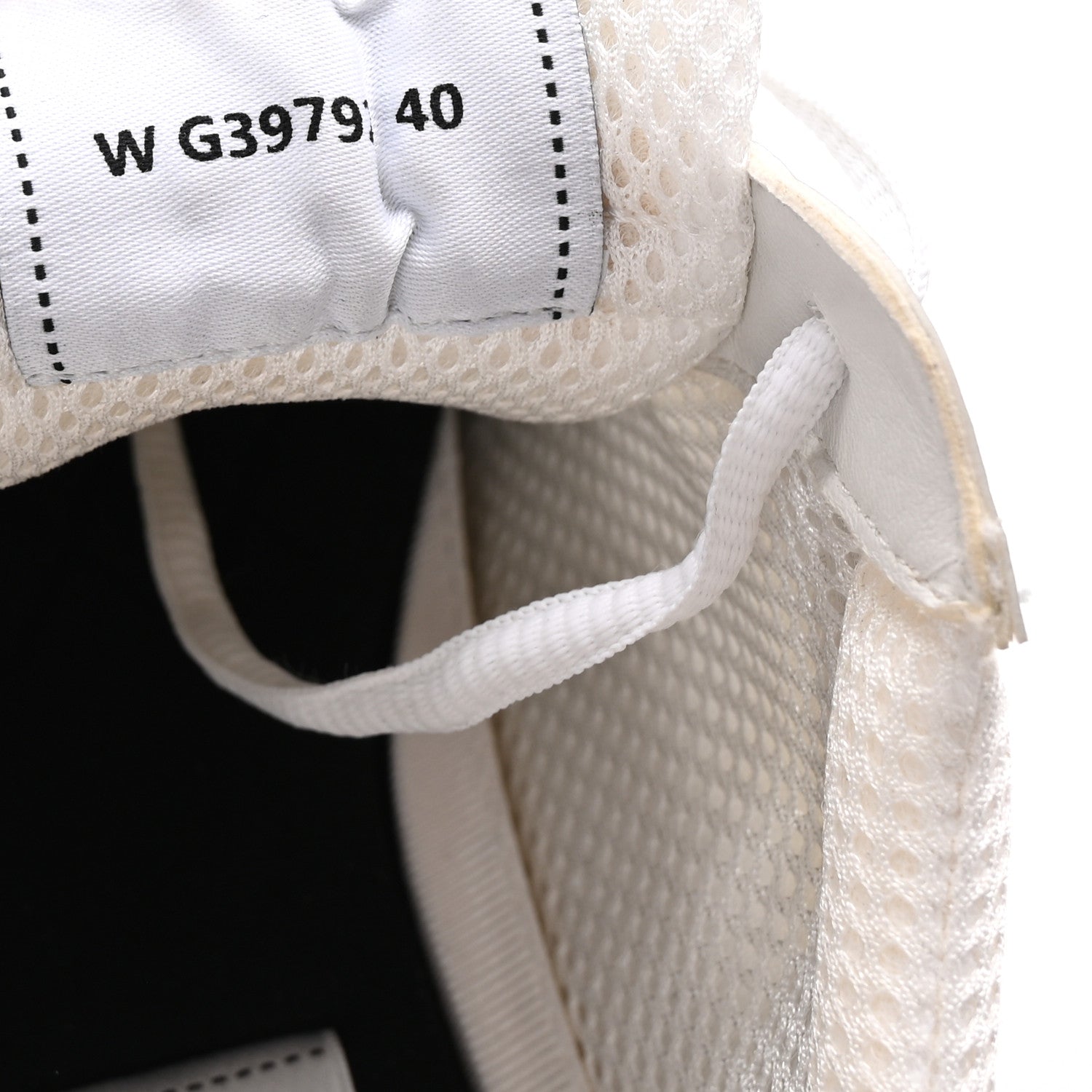 Chanel Fabric Laminated Calfskin Stretch CC Womens Sneakers 40 White Silver 9 of 10
