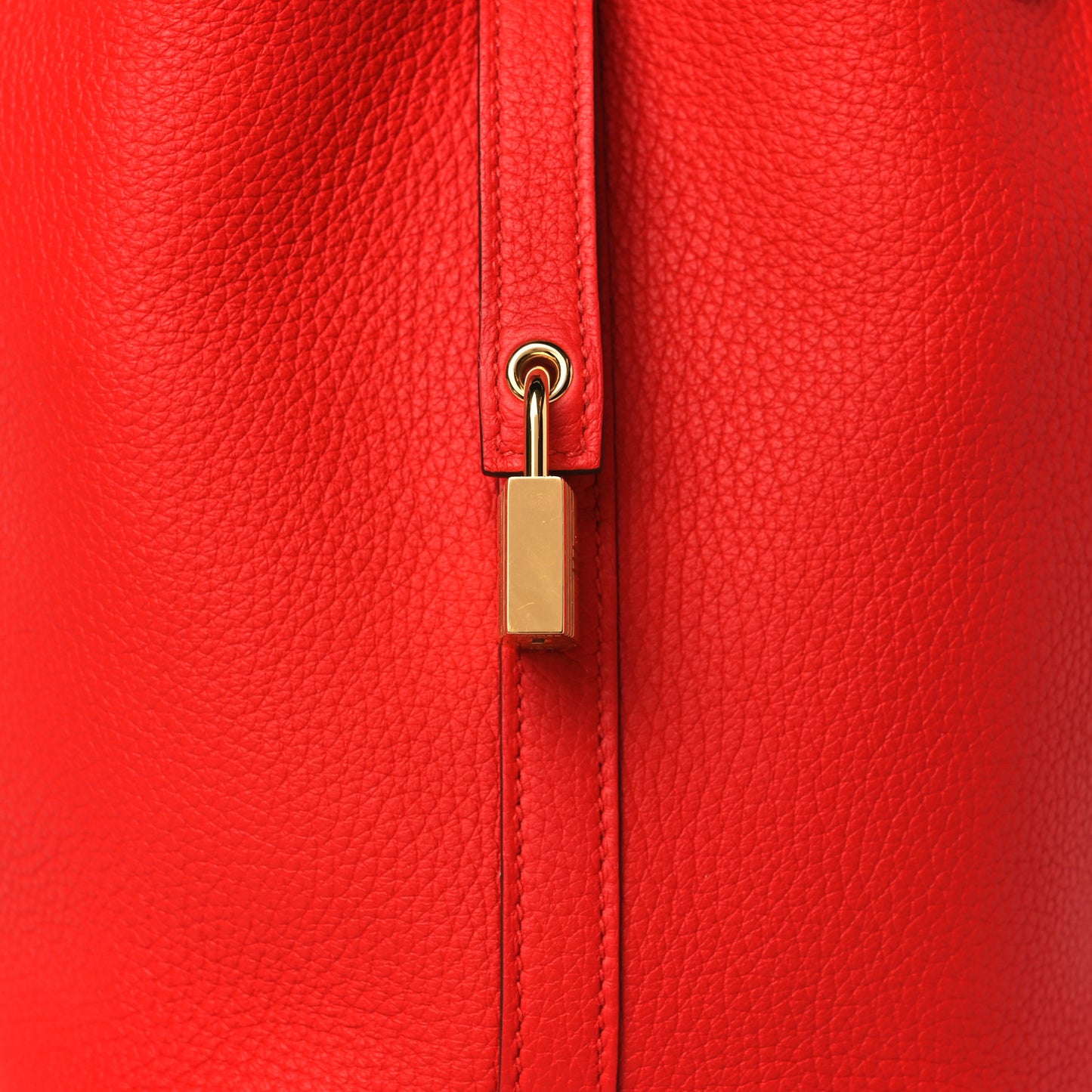 Taurillon Clemence Picotin Lock 18 PM Rouge De Coeur