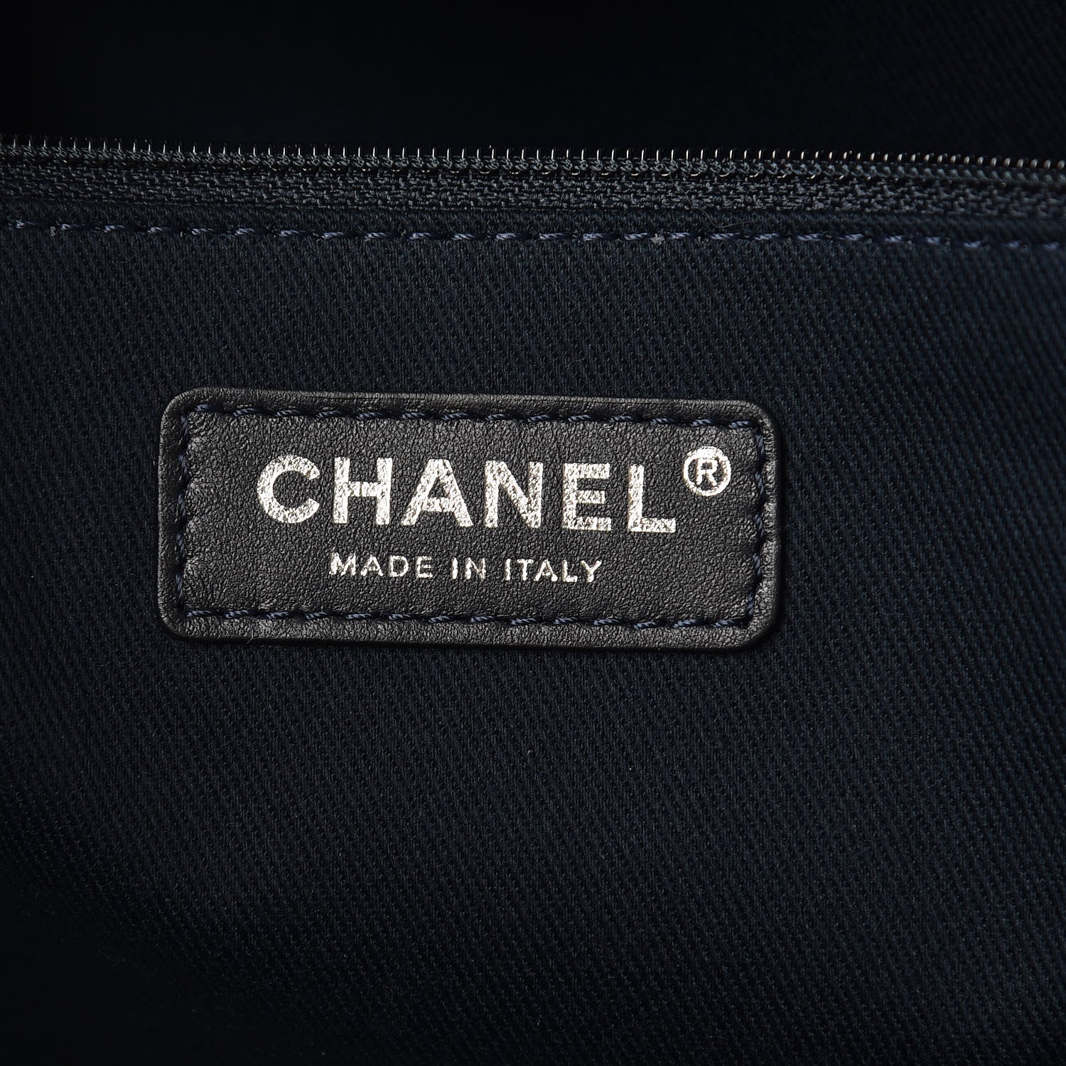 Chanel Woven Straw Raffia Large Deauville Tote White Navy 6 of 9