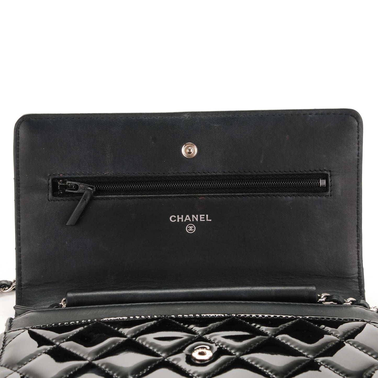 Patent Quilted Wallet On Chain WOC Black
