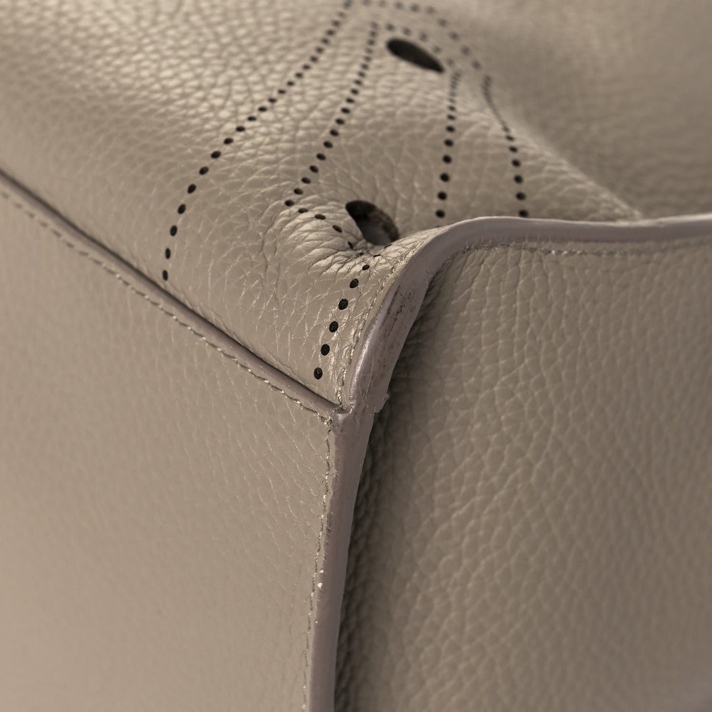 Veau Grana Perforated Blackout Hardware City Gris Cendre