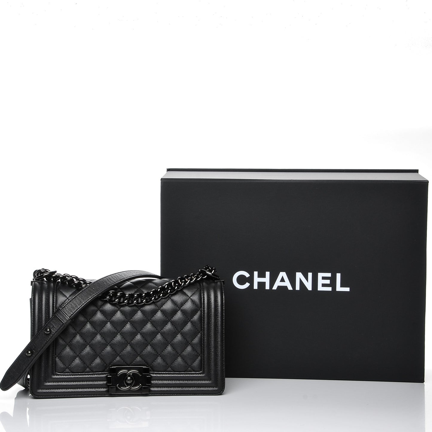 Caviar Quilted Medium Boy Flap So Black