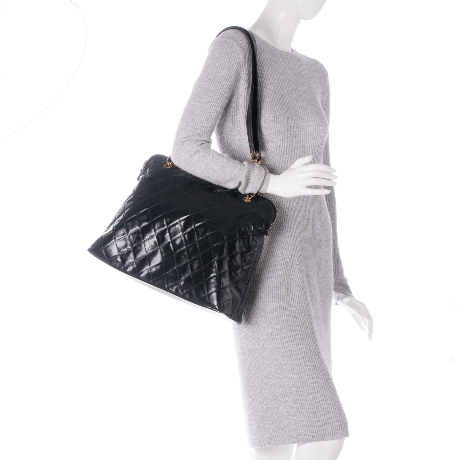 Chanel Calfskin Quilted Shoulder Bag Black 2 of 7