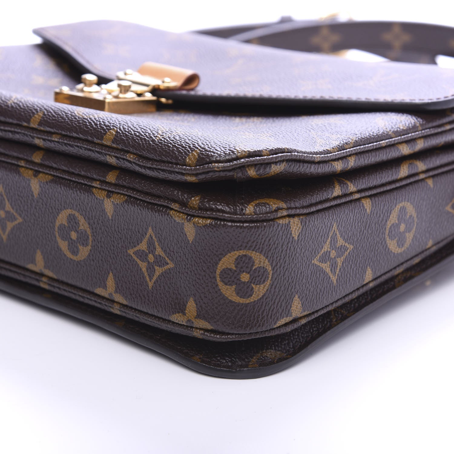 Louis Vuitton Monogram Pochette Metis 6 of 11