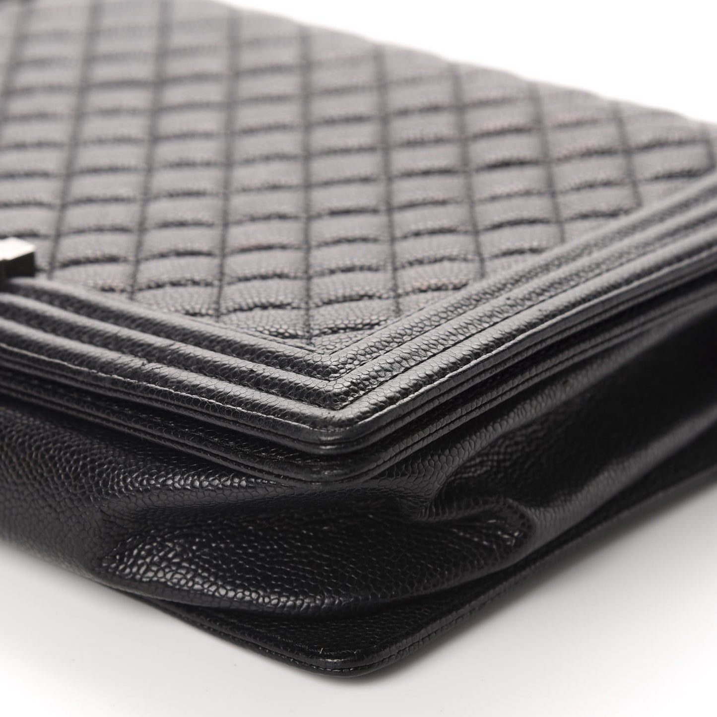 Caviar Quilted Large Boy Flap Black