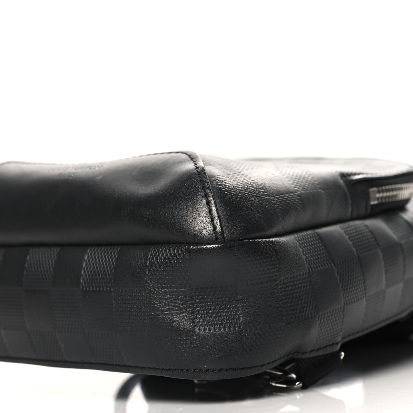 Damier Infini Avenue Sling Bag Onyx