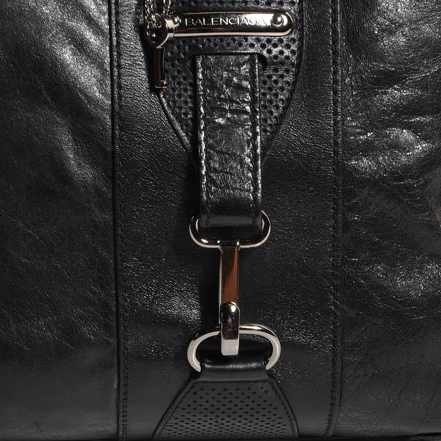 Chevre Perforated Hook GM Black