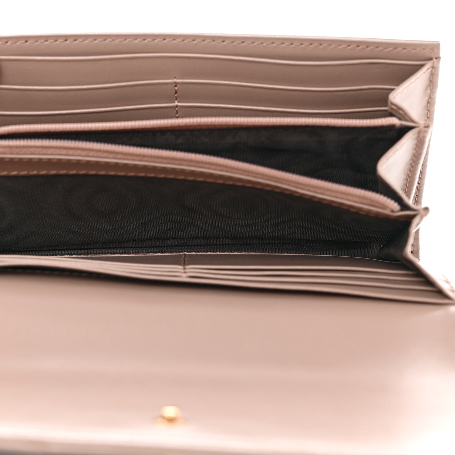 Gucci Calfskin Matelasse GG Marmont Continental Wallet Porcelain Rose 6 of 8