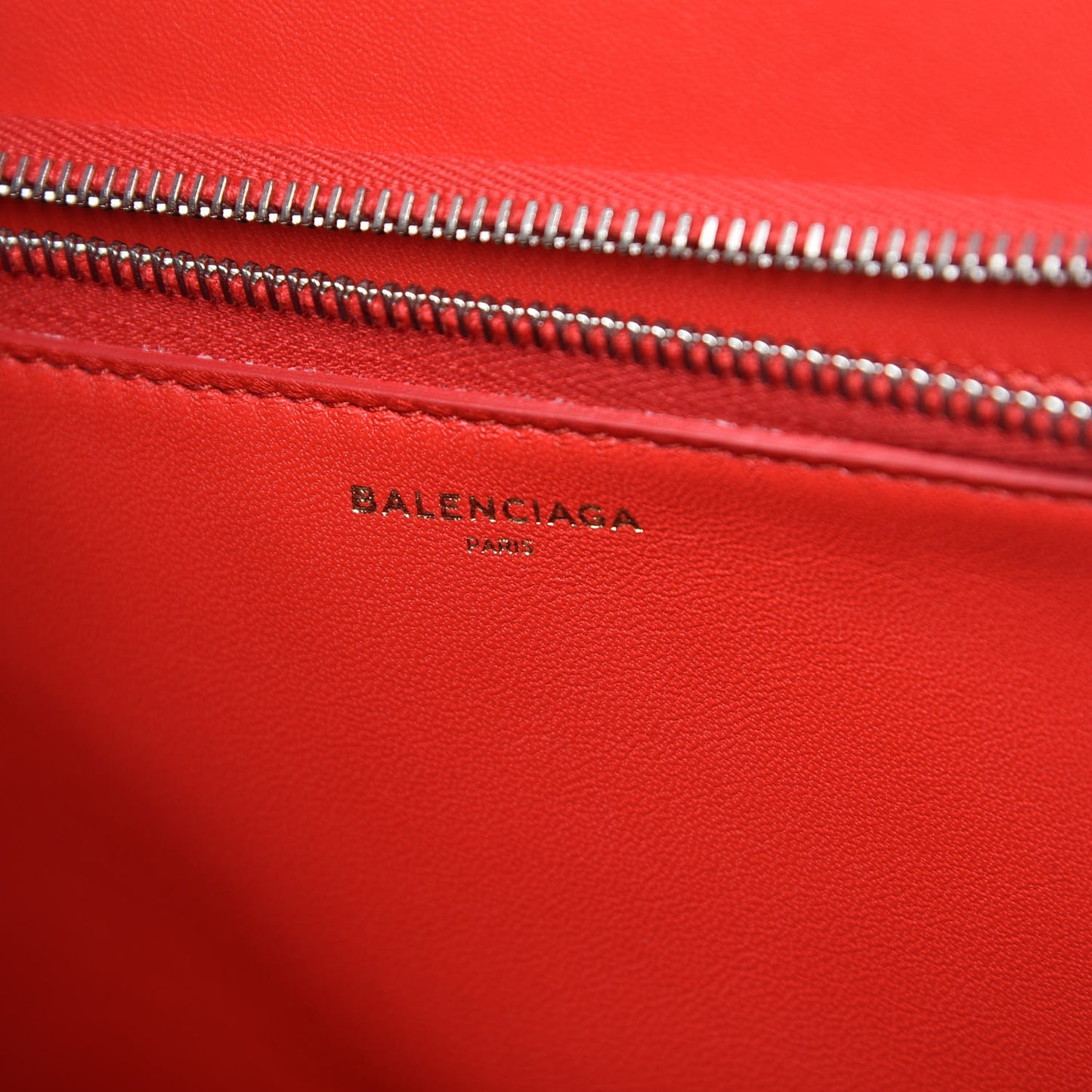 Agneau Classique Brillainte Tote Rouge Tango