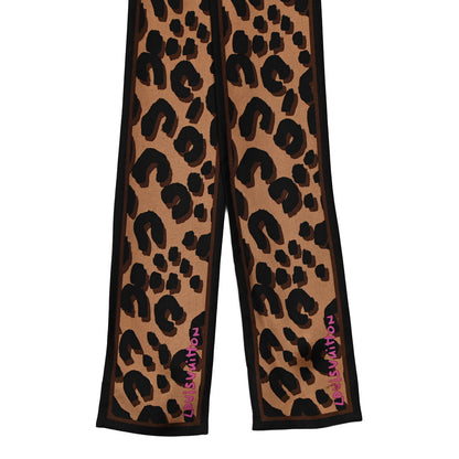 Louis Vuitton Silk Leopard Bandeau Scarf Marron 2 of 8