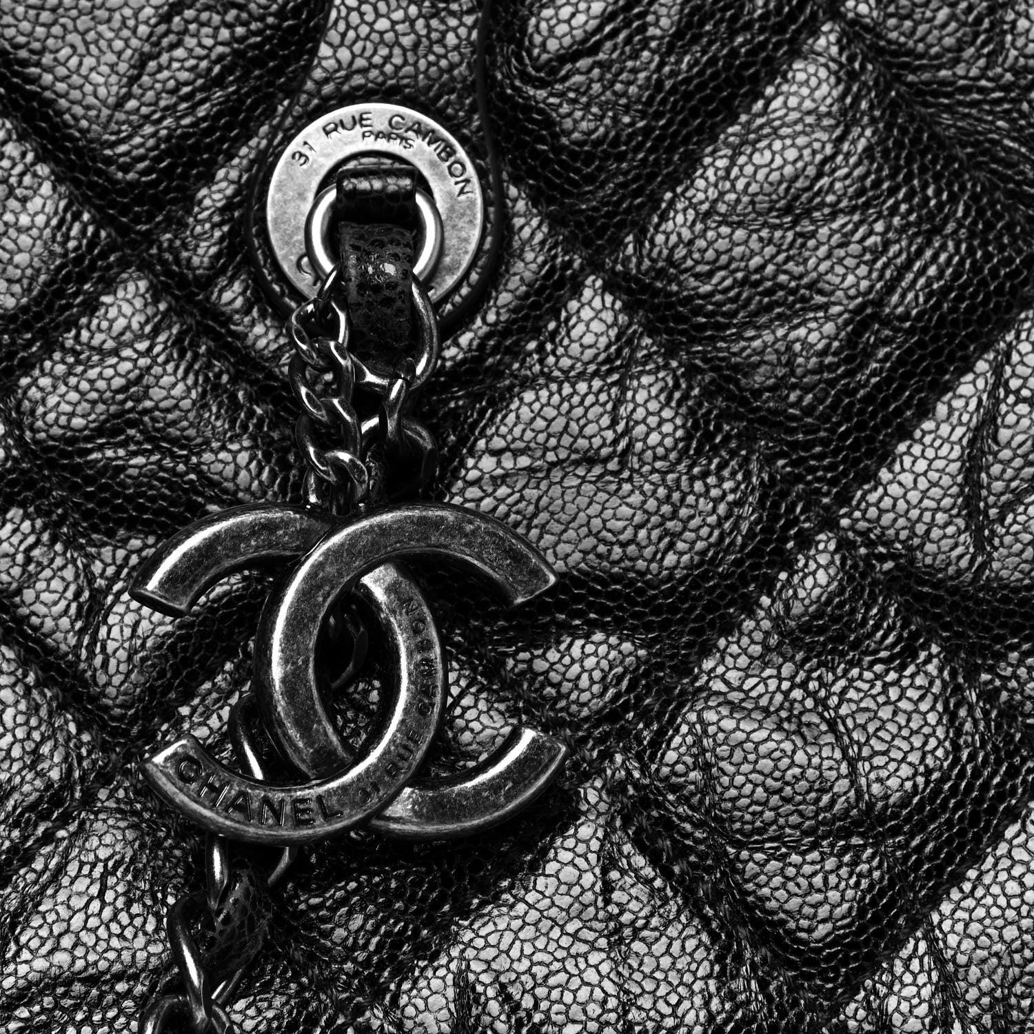 Chanel Crumpled Grained Calfskin Quilted CC Crave Tote Black 8 of 14