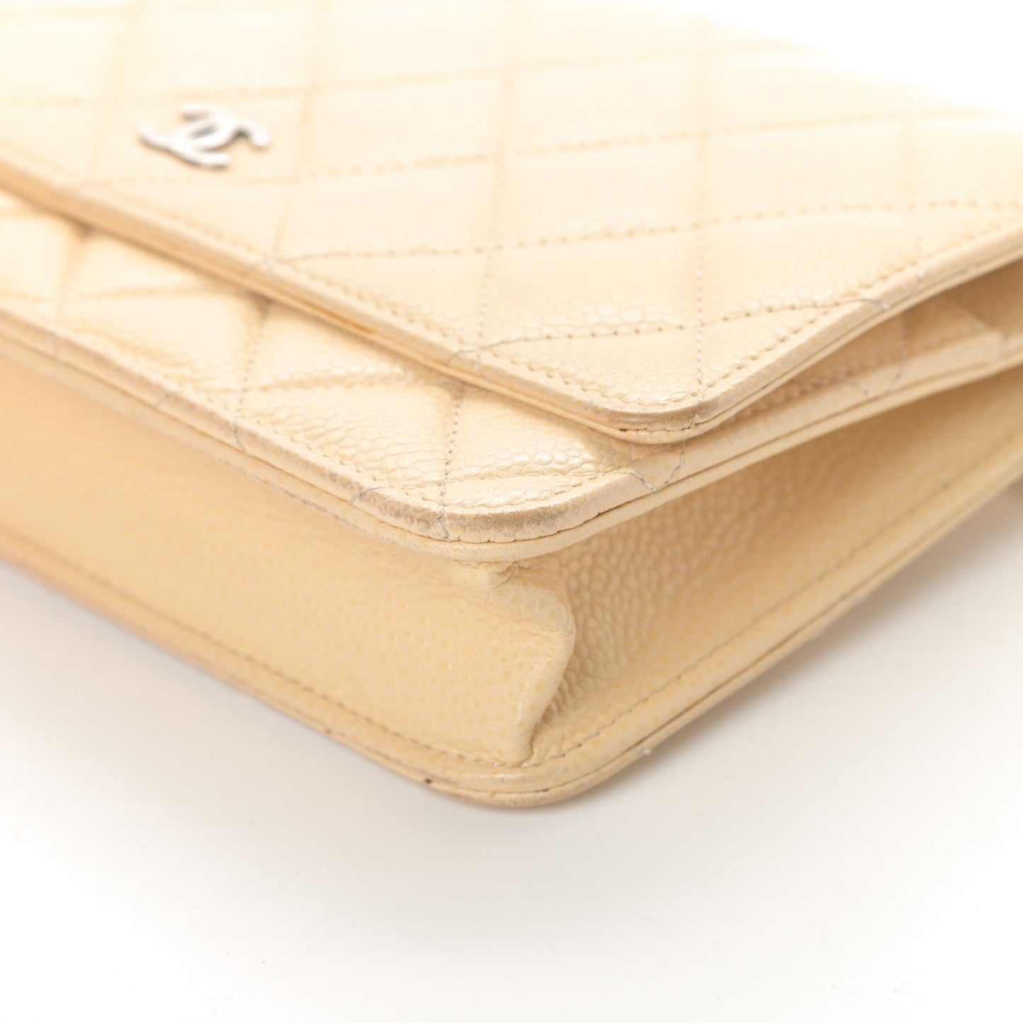 Caviar Quilted Wallet On Chain WOC Beige