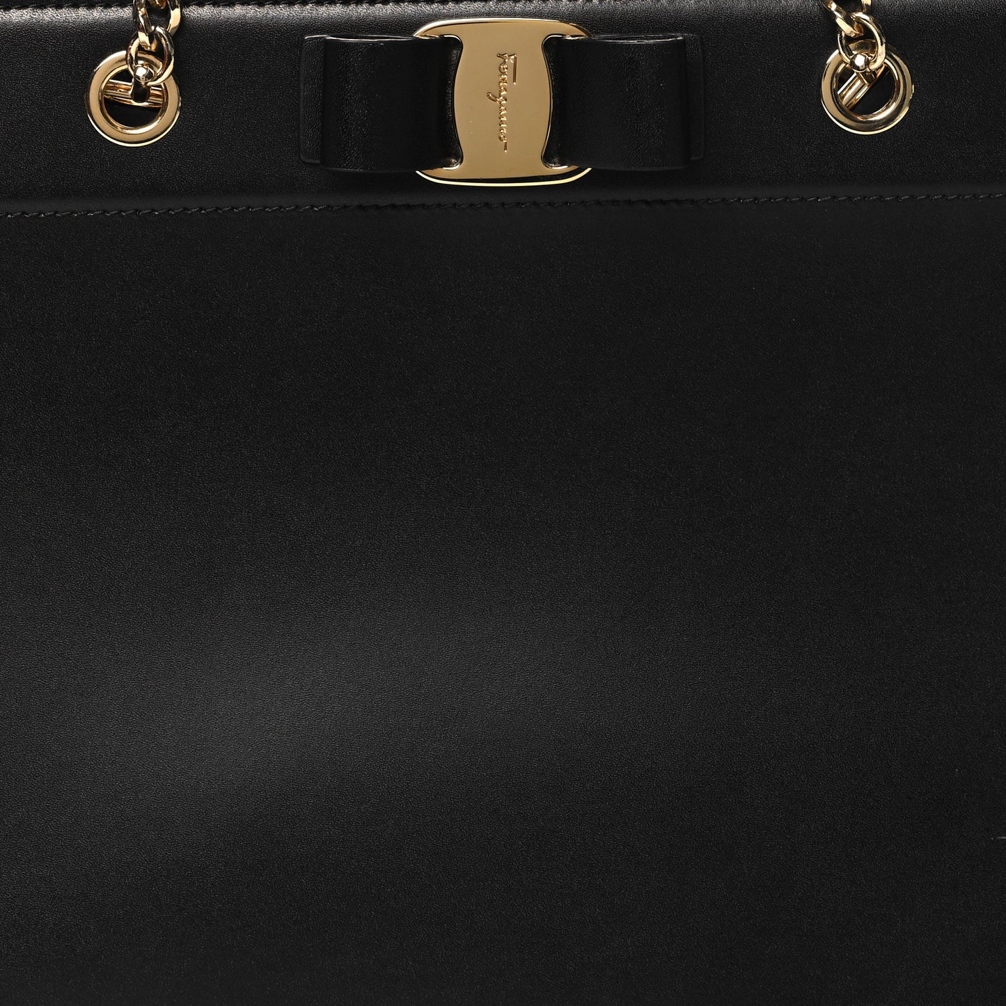 Hammered Calfskin Vara Bow Chain Black Black