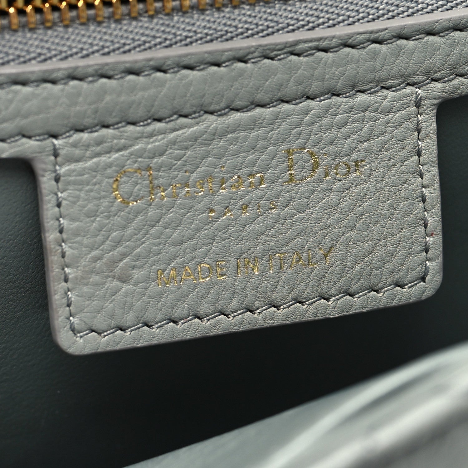 DIOR グレー カーゴ　 サイズ50 Christian Dior Calfskin Macrocannage Medium Caro Bag Iron Grey