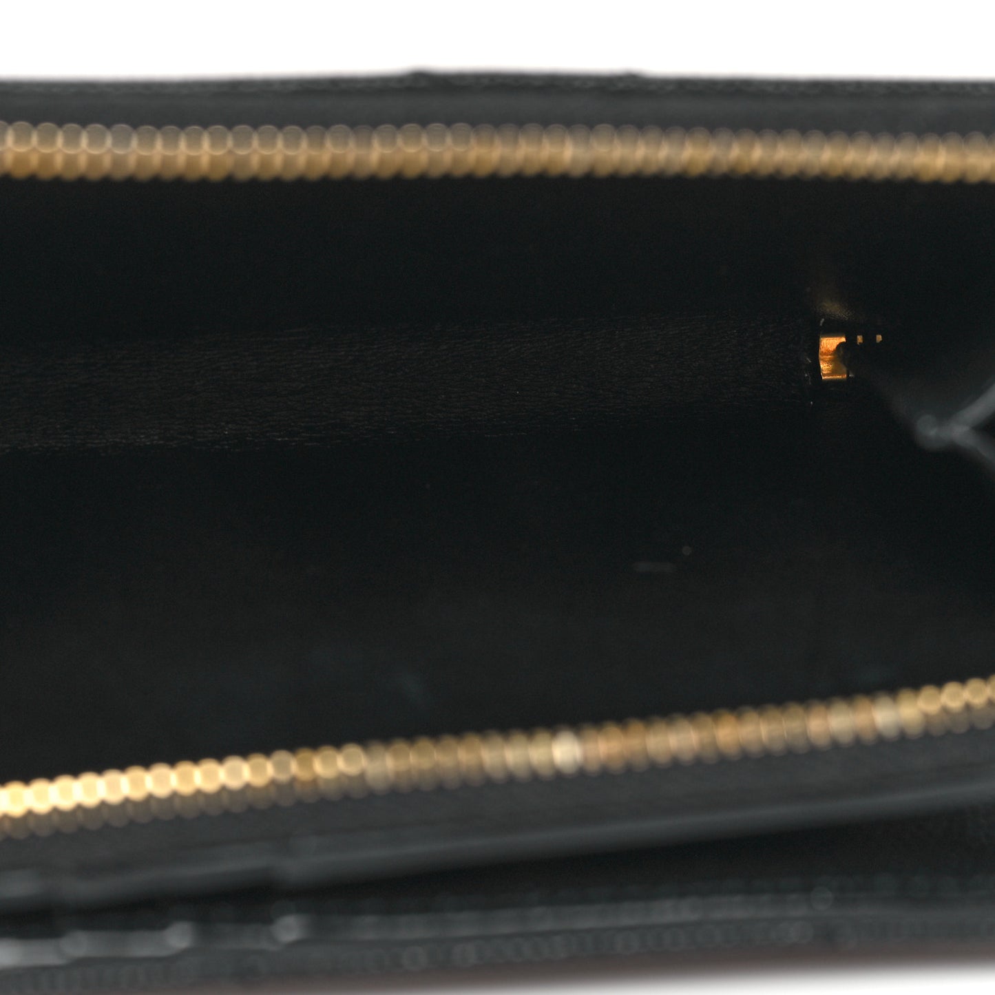 Grain De Poudre Matelasse Chevron Monogram Compact Zip Around Wallet Black