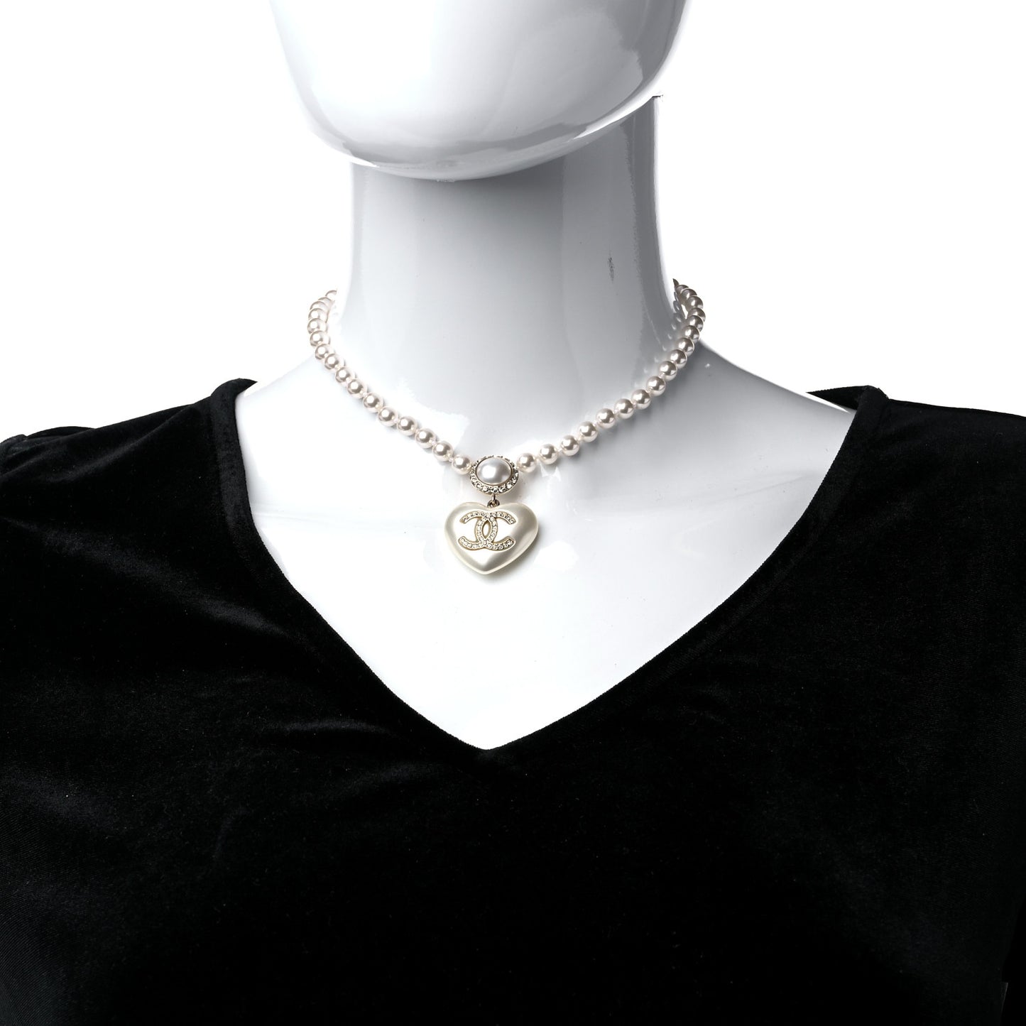 Pearl Crystal CC Heart Short Necklace Pearly White Gold