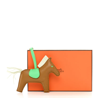 Hermes Milo Lambskin Grigri Rodeo Horse Bag Charm MM Kraft Vert Fizz Vert Comics 5 of 5