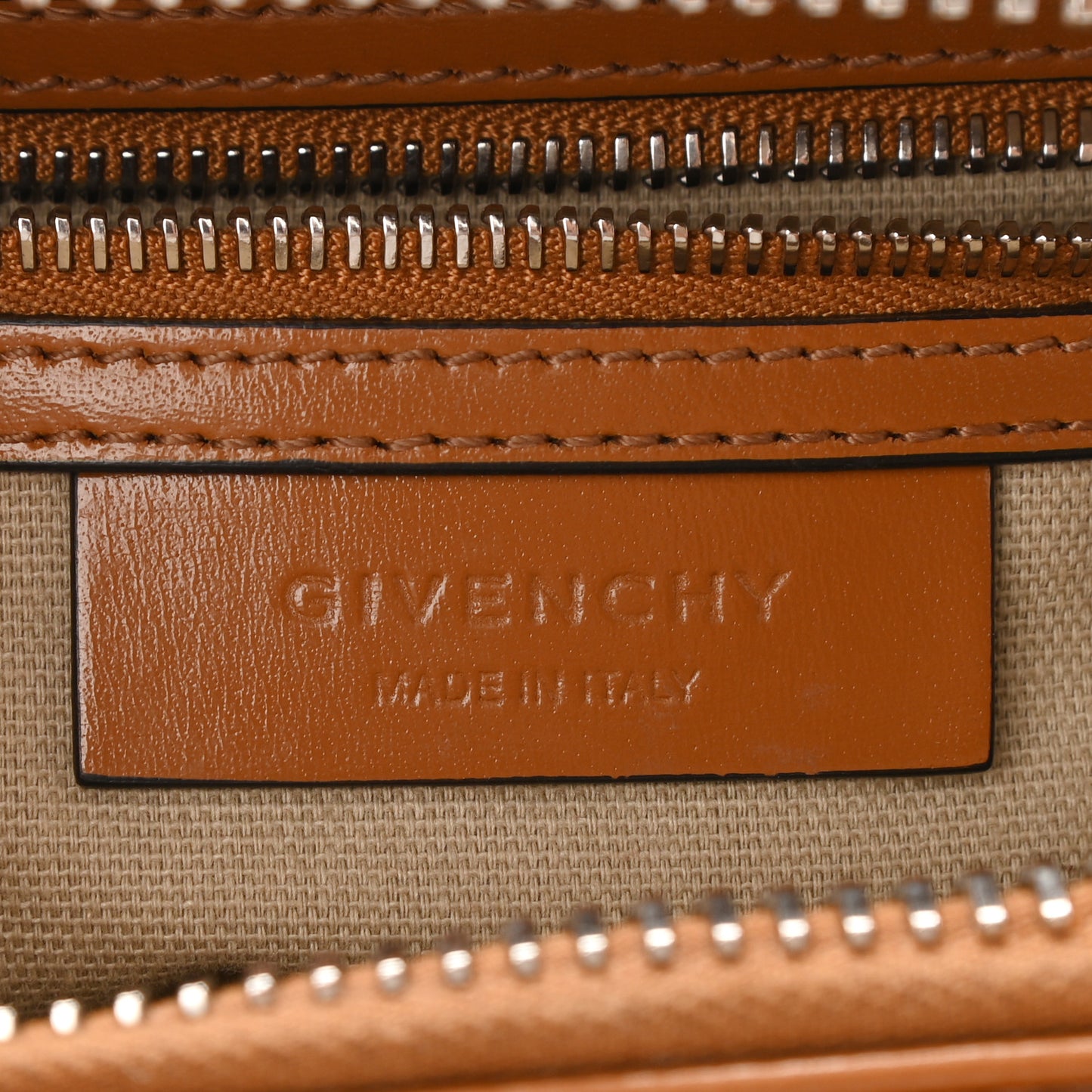 Box Calfskin Mini Antigona Camel