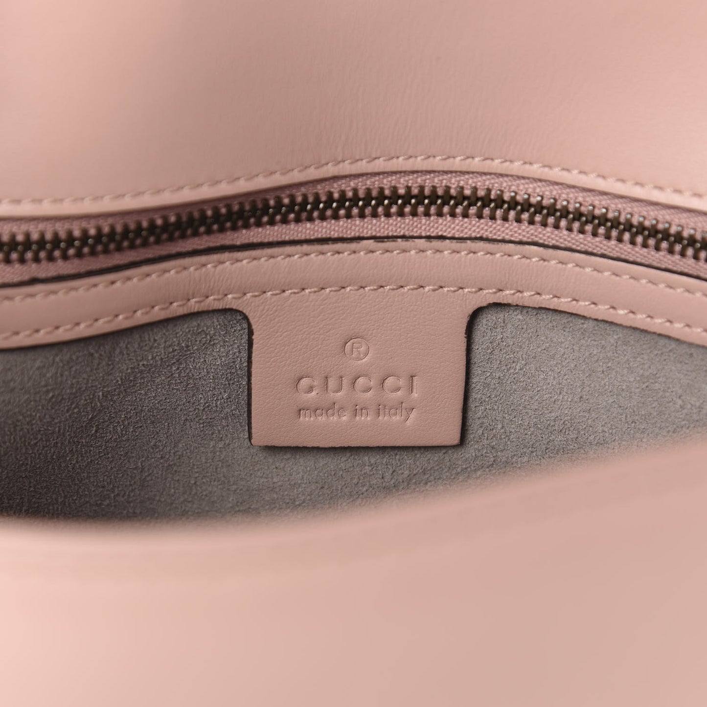Calfskin Matelasse Small GG Marmont Shoulder Bag Perfect Pink