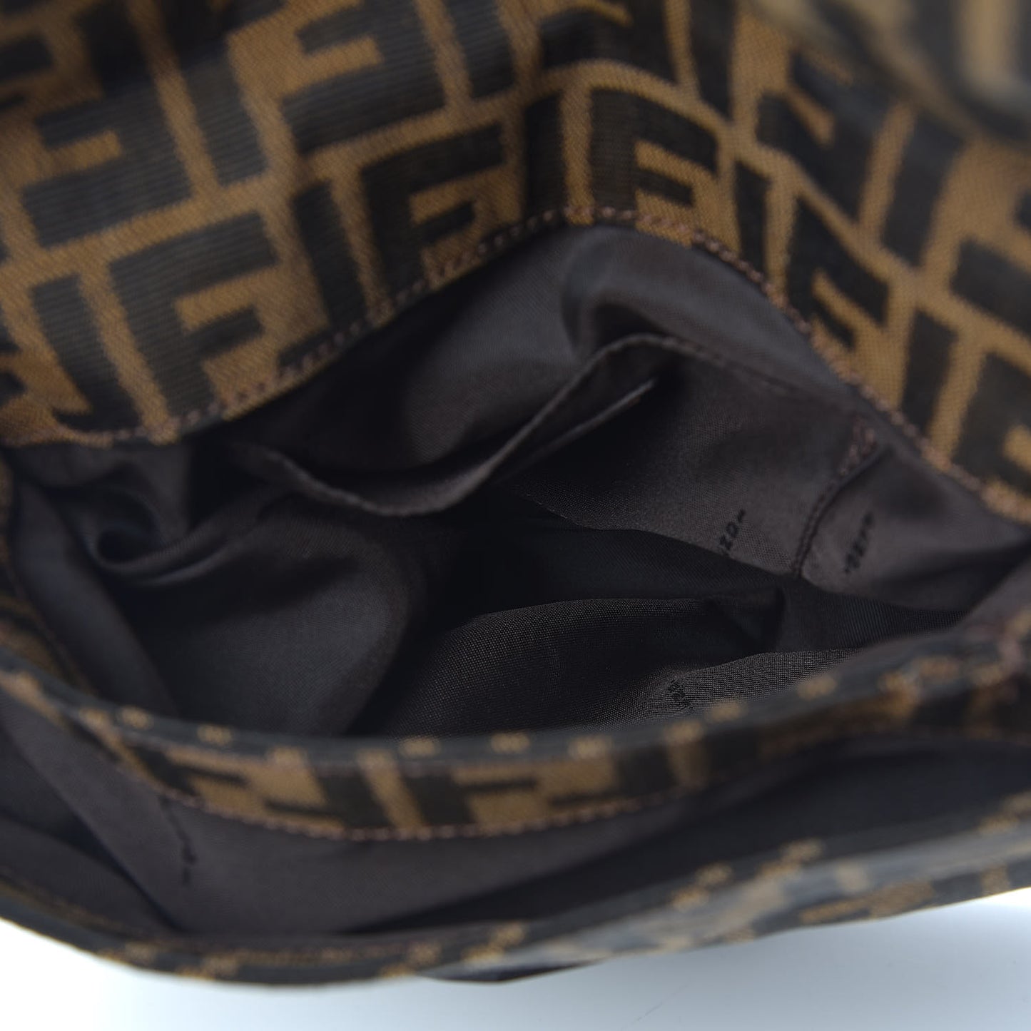 Zucca Buckle Shoulder Bag Tobacco