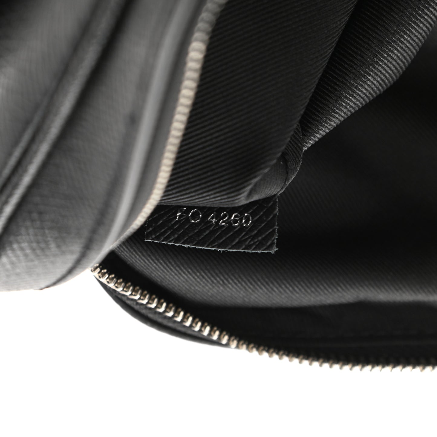 Taiga Monogram Eclipse Outdoor Messenger Black