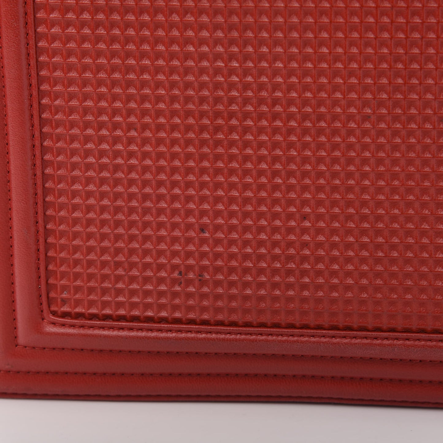 Lambskin Embossed New Medium Boy Cube Flap Red