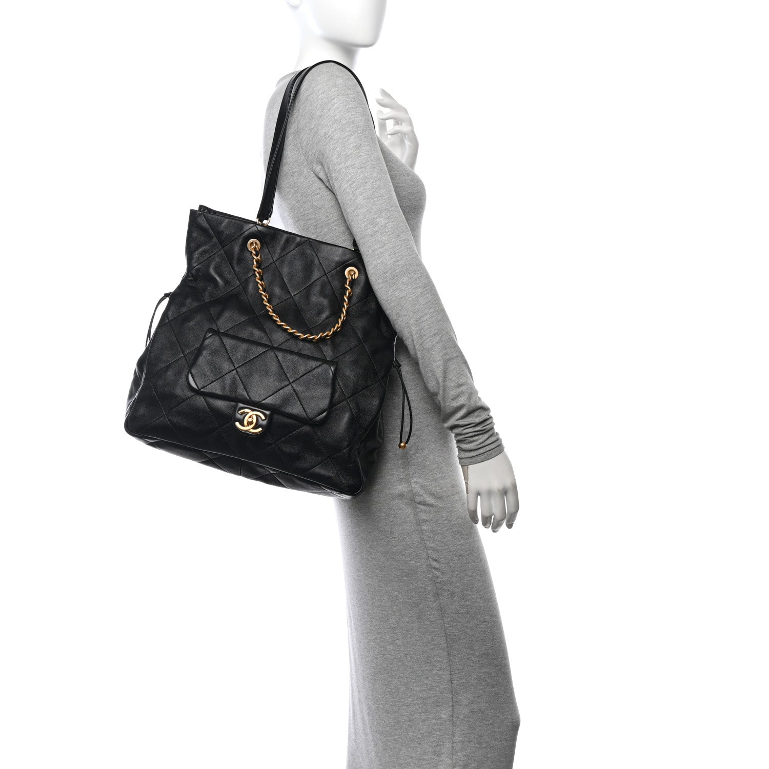 Chanel Shiny Lambskin Quilted Shopping Bag Black 1615611