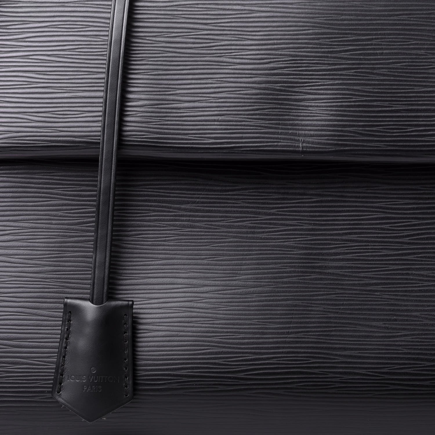 Louis Vuitton Epi Cluny MM Black 9 of 11