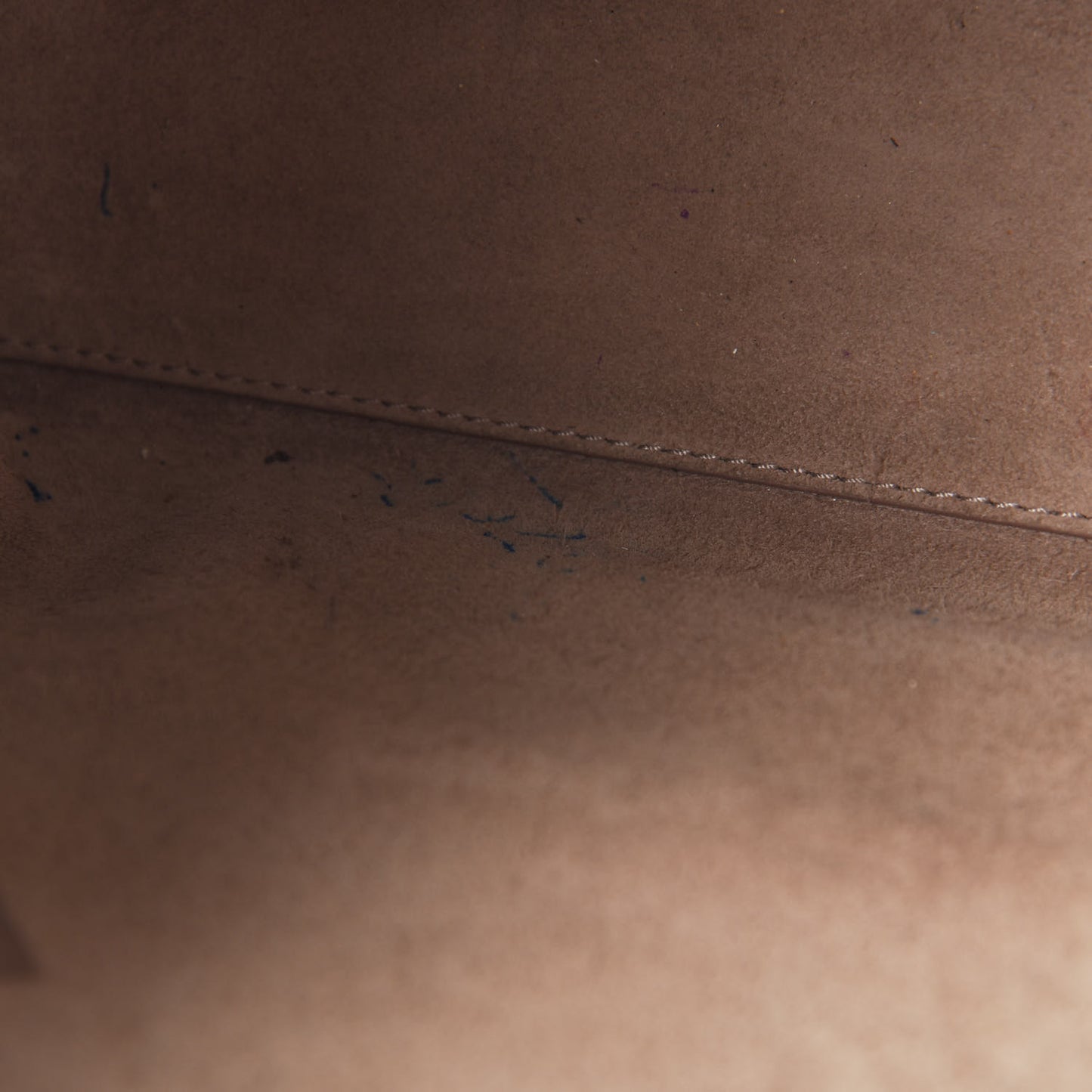 Grained Calfskin Rockstud Shoulder Tote Poudre