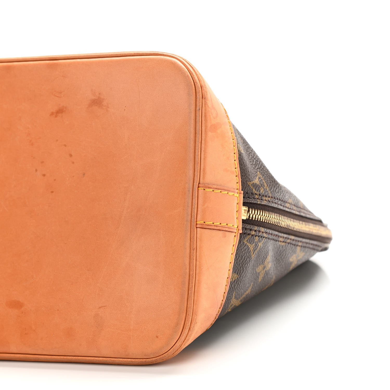 Louis Vuitton Monogram Alma PM 18 of 37