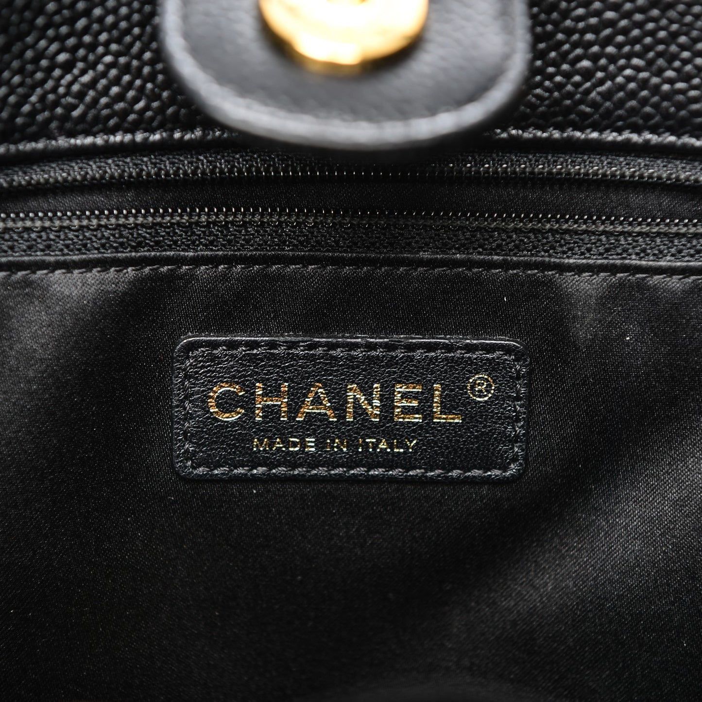 Caviar Quilted Petit Shopping Tote PST Black
