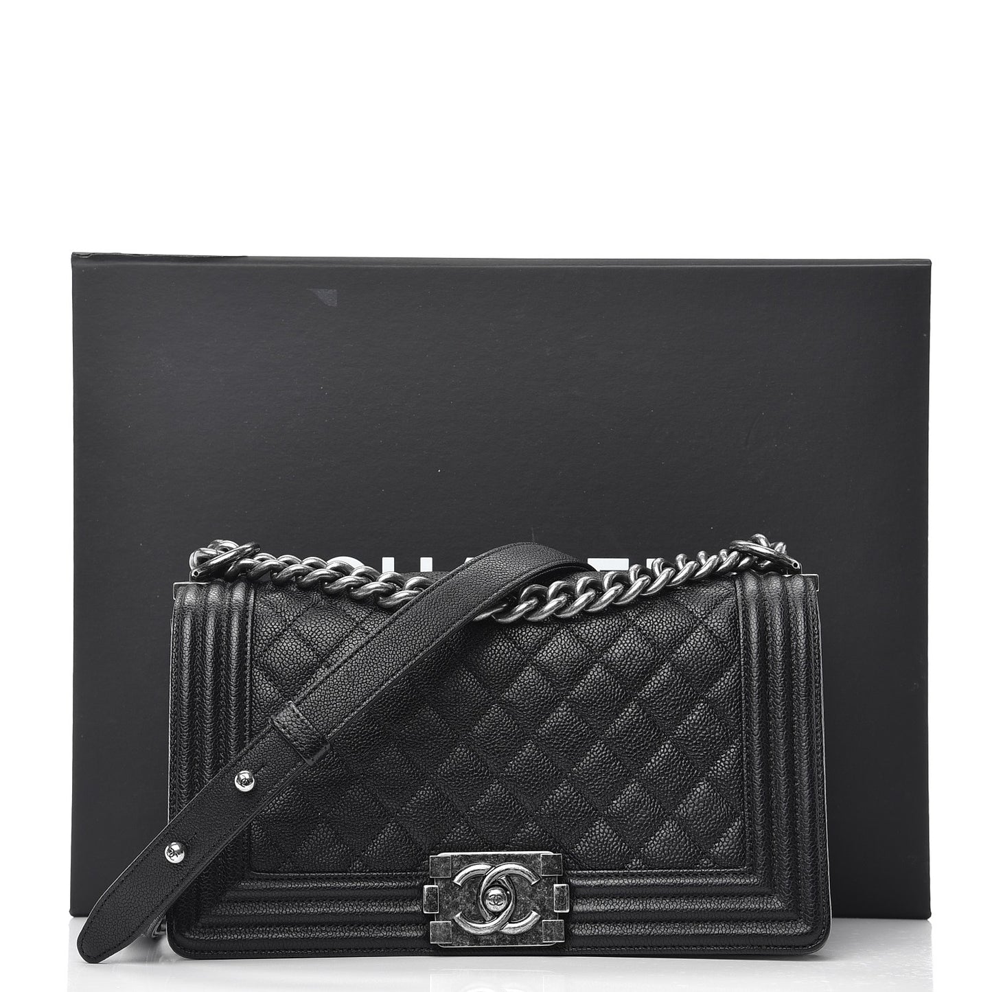 Caviar Quilted Medium Boy Flap Black